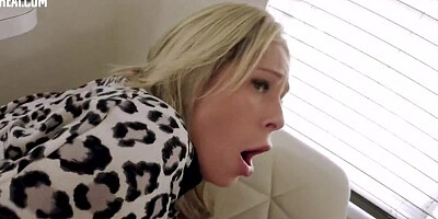 Mom Does Not Fucking Her Stepsis - Nikki Brooks