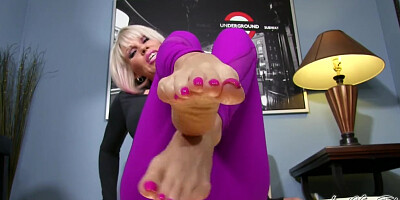 Angel Kissed Feet - MILF Nikki Ashton Foot Tease with Jerkoff Instruction