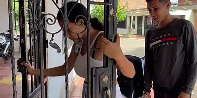 The thirst of the girl's pussy was quenched by the stranger's cock and trapped outside the house