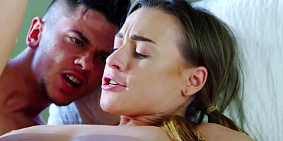 Teen sweetheart has her twat licked before getting rammed by stepbro