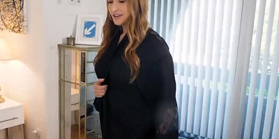 Curvy Stepmom Skylar Snow can't Resist Son's Cock