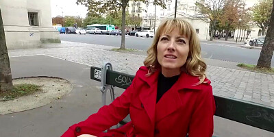 Naomi mature sexy va en club libertin avec son mari