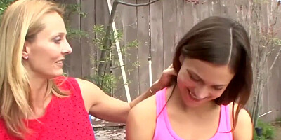 Milf stepmother eaten out and licked wet