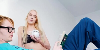 SIS. PORN. Teen turns ordinary conversation with stepbro into