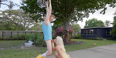 Arietta Adams, Rosalyn Sphinx & Kate Dee enjoy in shag