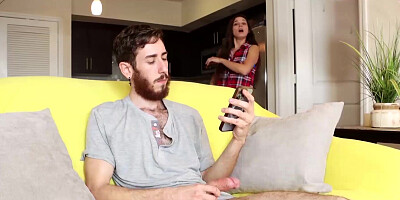 Cotten Reedd catches her stepson masturbating to porn