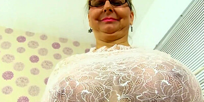My favourite videos of British milf Alexa
