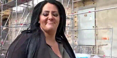 Fat mature woman is screwed by a horny construction worker