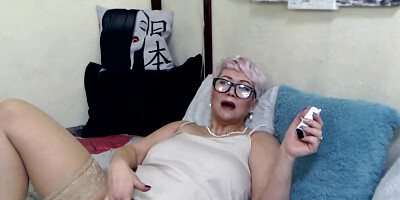 Tough Boss Makes Mature Secretary Masturbate With Vegetables! Do your job better, you lustful bitch!