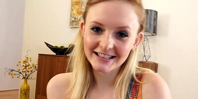 Lanna Carter brings joy to daddy when mommy doesn't give a fuck