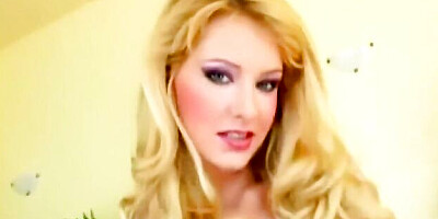 Flawless lady - dildo video - Premium GFs