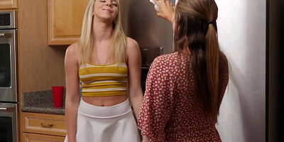 When there are no boys around, two ladies are playing lesbian sex games