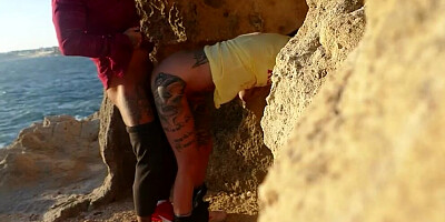 SCOUT69 - Deutsche reife Ehefrau fickt mit fremden Typen fremd am Strand