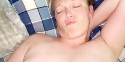 Chubby housewife gets bonked by her husband in this homemade video