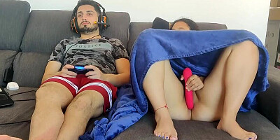 My stepsister gave me a handjob while I played playstation