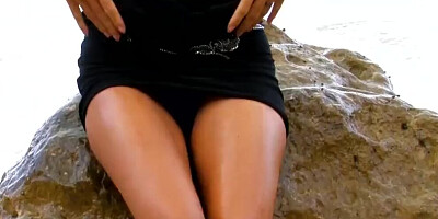Mademoiselle Justine and Rob Diesel are having sex on the beach