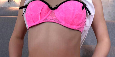 Jungem Teen nice in die enge Fotze gefickt