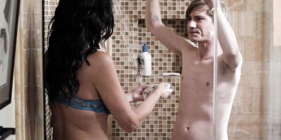 Reagan Foxx blows her stepson and sits on his hard prick