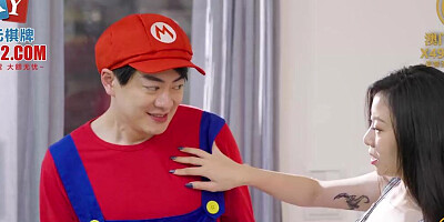 Horny slut mature milf cheating with workers