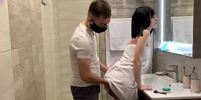 Fucked a Friends Fiancee in the Bathroom and she was Late for the Ceremony