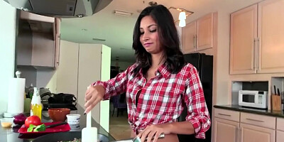 Jade Jantzen knows her way around the Kitchen and a Dick