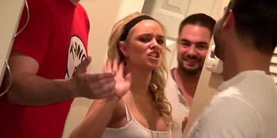 Group sex is a good thing to celebrate Valentine's Day for studs