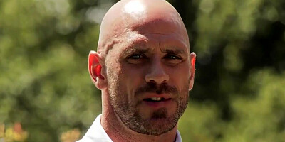 Teen Niece Gia Derza Fucks her Uncle after he Catches her taking Selfies