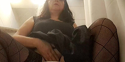 Sexy stepmom stokings jerkoff bathroom