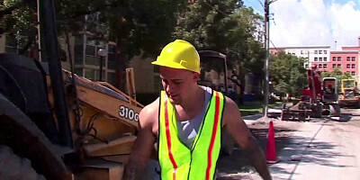 Jenny Lopez Bounces Her Big White Ass On Some Contruction Worker Cock
