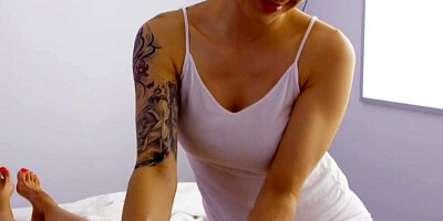 Spicy lesbians Emily Bright and Billie Star are licking each others muff