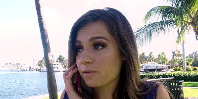 Avery Moon Horny Stepsister
