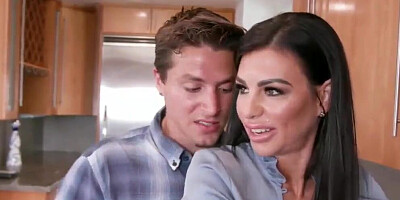 I’m Just Fucking My Stepmom While Dad Doesn't See