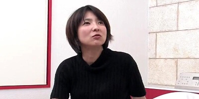 Short haired asian gets her tight beaver banged