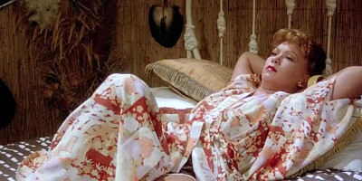 Classic porn video shows pretty girl lovemaking with her partner