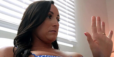 Stepmom Why You Put A Spy Cam In My Room - Alyssia Vera
