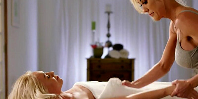Brandi Love & Lyra Law are lovemaking on the massage table