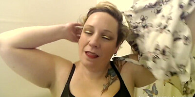 Mature Horny Milf Fucks Grocery Checkout Boy in Customer Bathroom