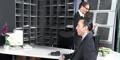 Secretary Sexy Susi strips for her boss and gives him some ass