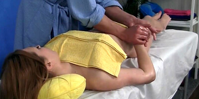 Brunette's massage ends in fingering and a great blowjob