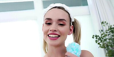 Tiny Maid Khloe Kinsley Spreads Her Legs For First Pay Raise