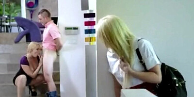 MILF and stepdaughter are sharing one dick in this kinky 3soem scene