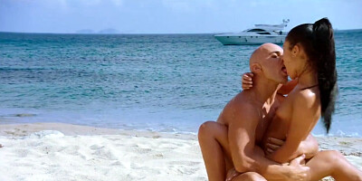 VIXEN Latina Sugar Baby Satisfies her Daddy on Vacation