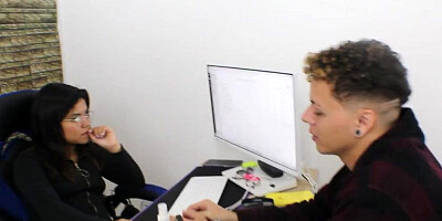 Come to a good deal with my boss - Cum in her mouth