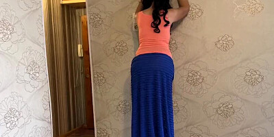 Mature MILF bent over and prepared her ass for anal