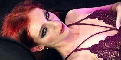 5KPORN Pretty Redhead Maya Kendrick