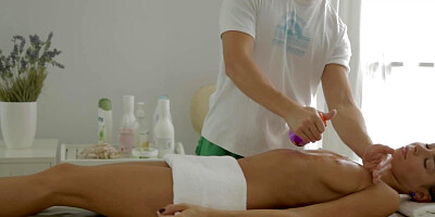 Instead of usual massage hot blonde gets a massive cock