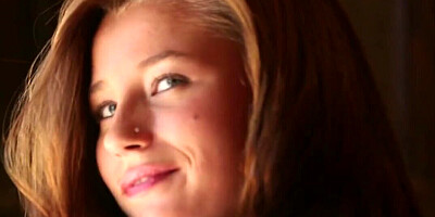 Stunning American beauty masturbates in a solo vid