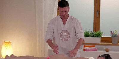 Ryan Ryder confidently takes cock out and has sex with Arwen Gold