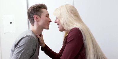 Real blonde mature Bianca gets licked by Peter Punder