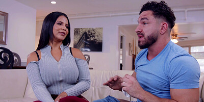 Su Madrastra Ayuda A Su Hijo A Terminar. algo Importante - Rose Monroe